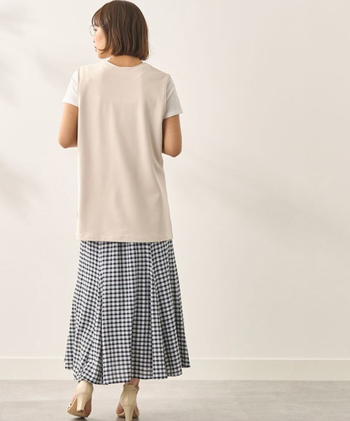BELLUNA(ベルーナ)の「ポケット付Vネックデザインベスト(ベスト・レディース・アイボリー/ブラック/オリーブ・X-LARGE/MEDIUM/LARGE)」の12枚目の写真