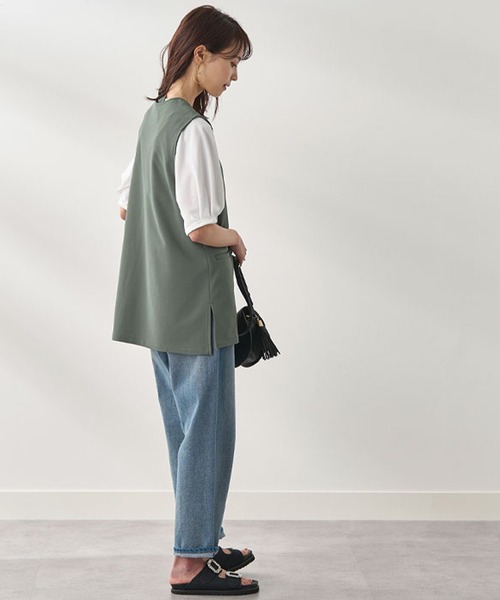 BELLUNA(ベルーナ)の「ポケット付Vネックデザインベスト(ベスト・レディース・アイボリー/ブラック/オリーブ・X-LARGE/MEDIUM/LARGE)」の15枚目の写真