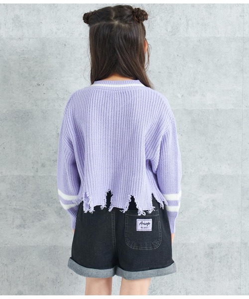 ANAP kids（アナップキッズ）の「ダメージラインニットトップス【親子お揃い】（ニット/セーター・キッズ・ラベンダー/アイボリー/ブラック・110cm/120cm/130cm）」の6枚目の写真