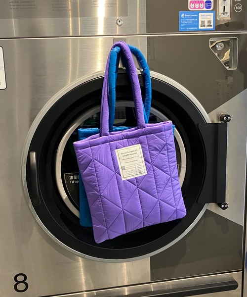 AS KNOW AS plus（アズノゥアズプラス）の「☆スクエアキルトトートバッグ（トートバッグ・レディース・ブラック/オレンジ/パープル/アイボリー/ブルー/ピンク/グリーン・FREE）」の5枚目の写真