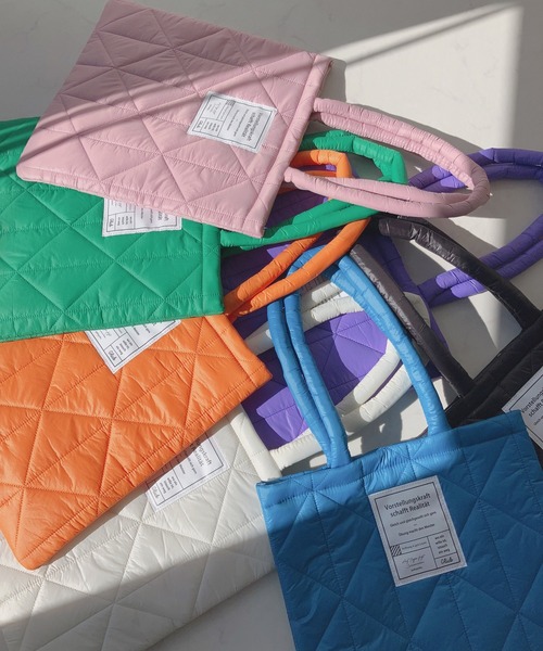 AS KNOW AS plus（アズノゥアズプラス）の「☆スクエアキルトトートバッグ（トートバッグ・レディース・ブラック/オレンジ/パープル/アイボリー/ブルー/ピンク/グリーン・FREE）」の8枚目の写真