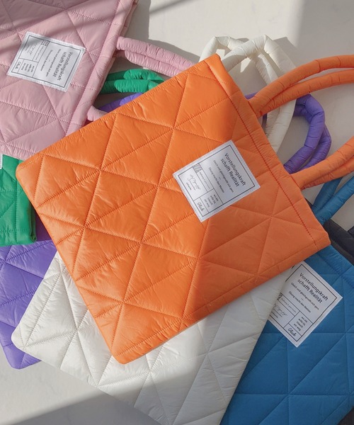 AS KNOW AS plus（アズノゥアズプラス）の「☆スクエアキルトトートバッグ（トートバッグ・レディース・ブラック/オレンジ/パープル/アイボリー/ブルー/ピンク/グリーン・FREE）」の10枚目の写真