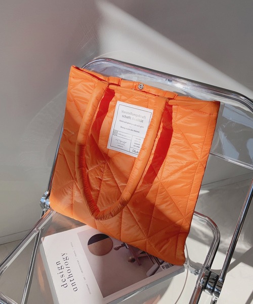 AS KNOW AS plus（アズノゥアズプラス）の「☆スクエアキルトトートバッグ（トートバッグ・レディース・ブラック/オレンジ/パープル/アイボリー/ブルー/ピンク/グリーン・FREE）」の19枚目の写真