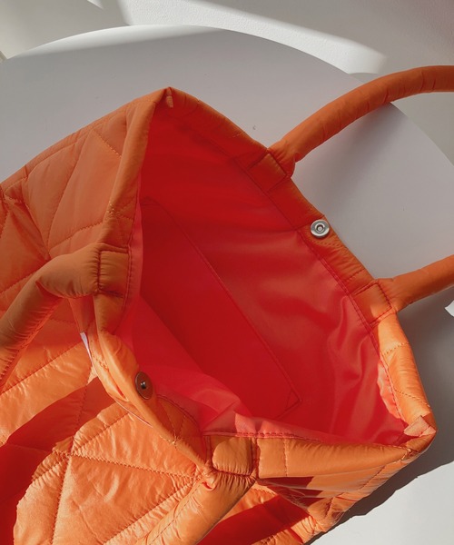 AS KNOW AS plus（アズノゥアズプラス）の「☆スクエアキルトトートバッグ（トートバッグ・レディース・ブラック/オレンジ/パープル/アイボリー/ブルー/ピンク/グリーン・FREE）」の21枚目の写真