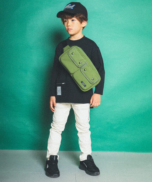 WASK（ワスク）の「ポケット付きショルダーバッグ（ボディバッグ/ウエストポーチ・キッズ・グリーン/ブラック・FREE）」の4枚目の写真