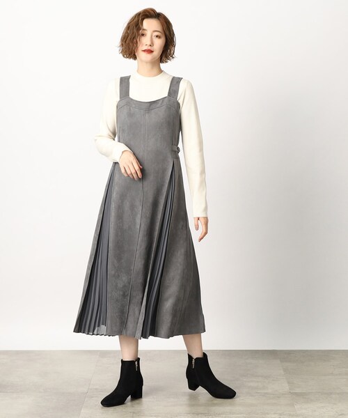 grove（グローブ）の「◆マシュマロタッチスウェード プリーツドッキングワンピース（ワンピース・レディース・チャコールグレー/カーキ/ライトベージュ・02/03/01/05/04）」の4枚目の写真
