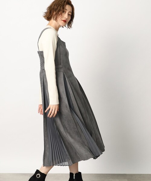 grove（グローブ）の「◆マシュマロタッチスウェード プリーツドッキングワンピース（ワンピース・レディース・チャコールグレー/カーキ/ライトベージュ・02/03/01/05/04）」の8枚目の写真