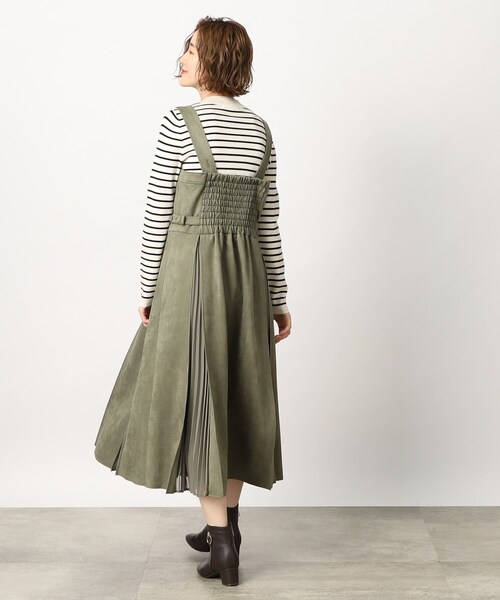 grove（グローブ）の「◆マシュマロタッチスウェード プリーツドッキングワンピース（ワンピース・レディース・チャコールグレー/カーキ/ライトベージュ・02/03/01/05/04）」の19枚目の写真