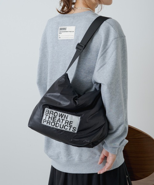 THEATRE PRODUCTS（シアタープロダクツ）の「【WEB限定/THEATRE PRODUCTS】ゼッケンネームパファーショルダーバッグ（ショルダーバッグ・レディース・ブラック/カーキ・FREE）」の8枚目の写真