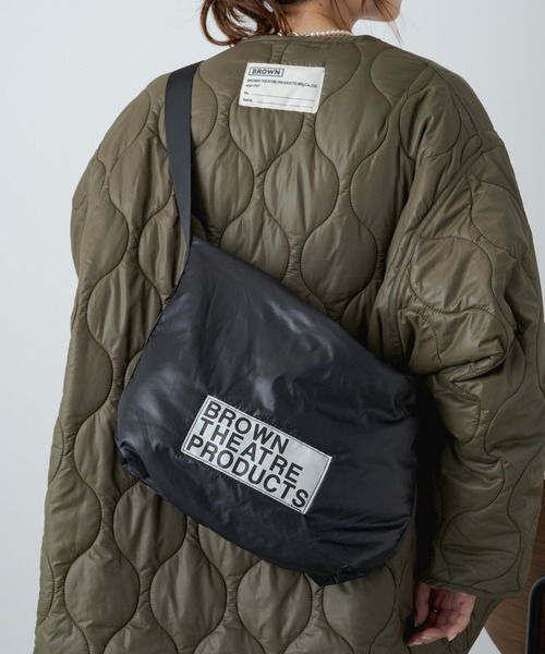 THEATRE PRODUCTS（シアタープロダクツ）の「【WEB限定/THEATRE PRODUCTS】ゼッケンネームパファーショルダーバッグ（ショルダーバッグ・レディース・ブラック/カーキ・FREE）」の9枚目の写真