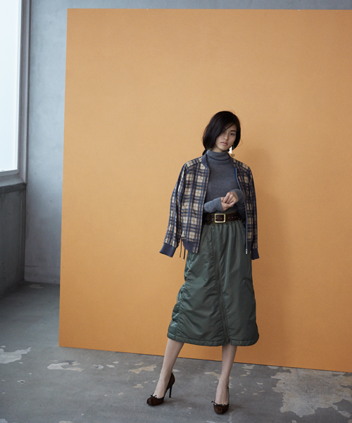 Ray BEAMS（レイビームス）の「RBS / シアーチェック レースアップ ブルゾン（ブルゾン・レディース・ライトブラウン/ネイビー・0/1）」の18枚目の写真