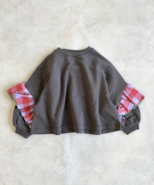 CALMIA(カルミア)の「ギンガムチェックバックフリルトレーナー(80~150cm)(スウェット・キッズ・レッド/オフホワイト/チャコール・120/80/130/95/100/110/140/90/150)」の2枚目の写真