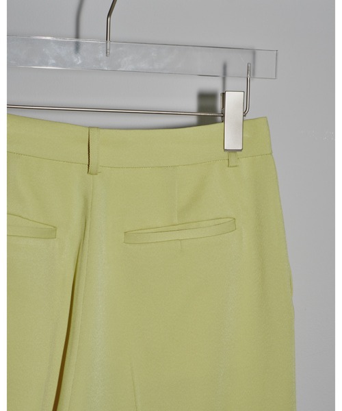 TODAYFUL（トゥデイフル）の「タックワイドトラウザース（デニムパンツ・レディース・ブラック/ダークブラウン/ライトグリーン・36inch/38inch）」の5枚目の写真