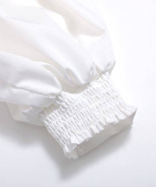 O.S.K（オーエスケー）の「[O.S.K]ベイビー フーディーフリルブラウス（シャツ/ブラウス・レディース・ホワイト/ブラック・FREE）」の4枚目の写真