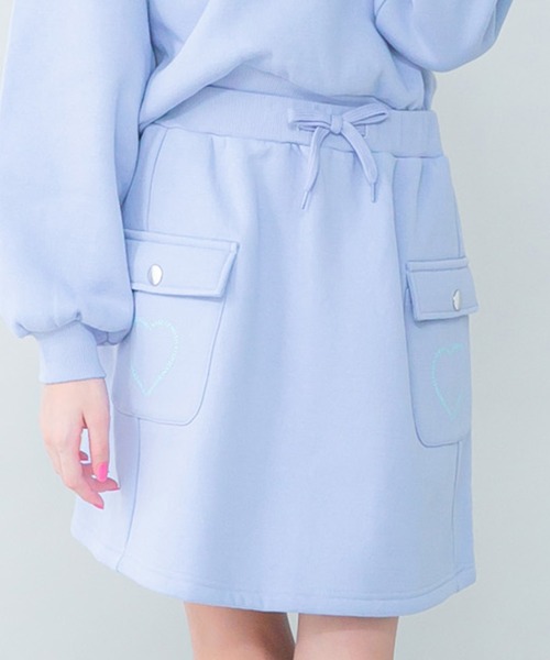 JENNI belle(ジェニィベル)の「【WEB限定】【ウエスト調整可能】裏起毛カーゴスカート(スカート・キッズ・ブラック/サックスブルー/ピンク・130cm/140cm/150cm/160cm)」の1枚目の写真