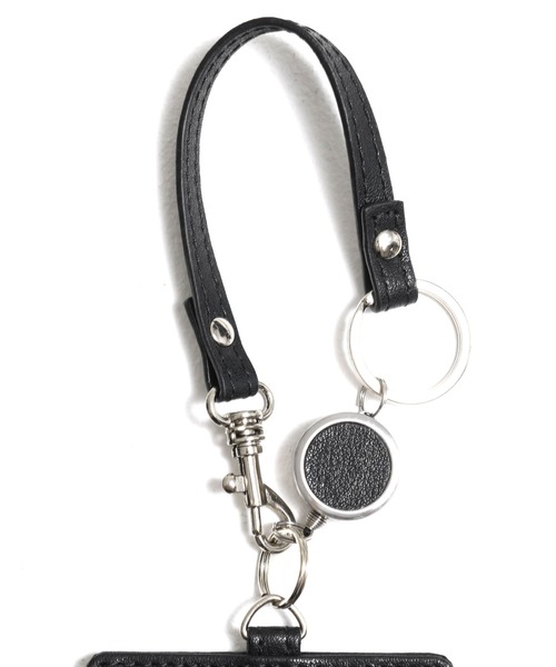 Arnold Palmer（アーノルドパーマー）の「メタルアンブレラ リールパスケース（パスケース・レディース・ブラック/ブラウン/アイボリー・F）」の5枚目の写真