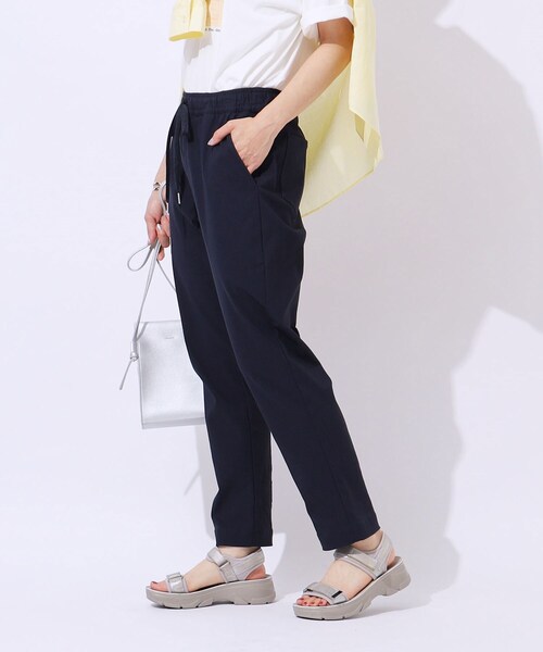 SHOO・LA・RUE（シューラルー）の「【SS-3L/無理せずスリム】 ぐんぐん伸びる イージーテーパードパンツ（その他パンツ・レディース・ピンク系/アイボリー/ネイビー/ブラック・10/01/02/03/04/05）」の18枚目の写真