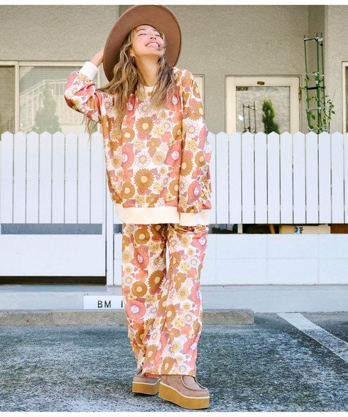 anap mimpi(アナップミンピ)の「レトロフラワー 裏毛 ワイドパンツ(その他パンツ・レディース・ダークグレー/ベージュ系その他・FREE)」の15枚目の写真
