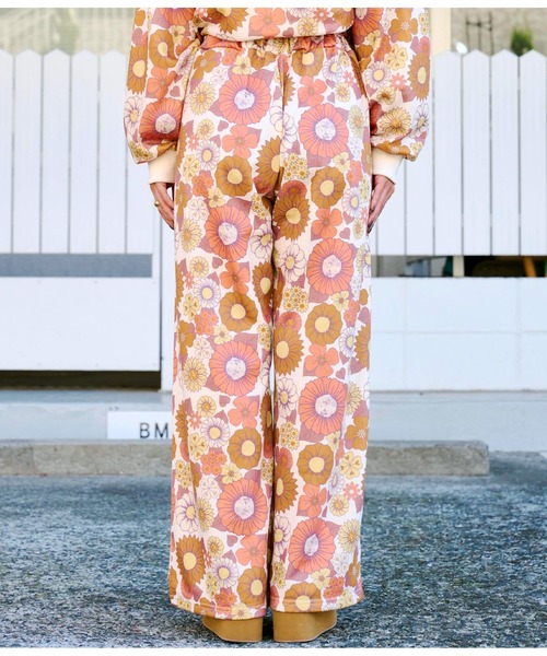 anap mimpi(アナップミンピ)の「レトロフラワー 裏毛 ワイドパンツ(その他パンツ・レディース・ダークグレー/ベージュ系その他・FREE)」の17枚目の写真