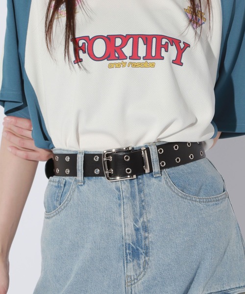 Anui(アニュイ)の「【UNISEX】Wハトメベルト(ベルト・レディース・オフホワイト/ブラック・FREE)」の2枚目の写真