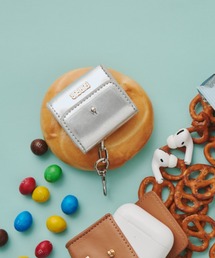 FURFUR（ファーファー）の「【ZOZOTOWN/USAGI ONLINE限定】AirPodsケース（ヘッドフォン/イヤホン）」