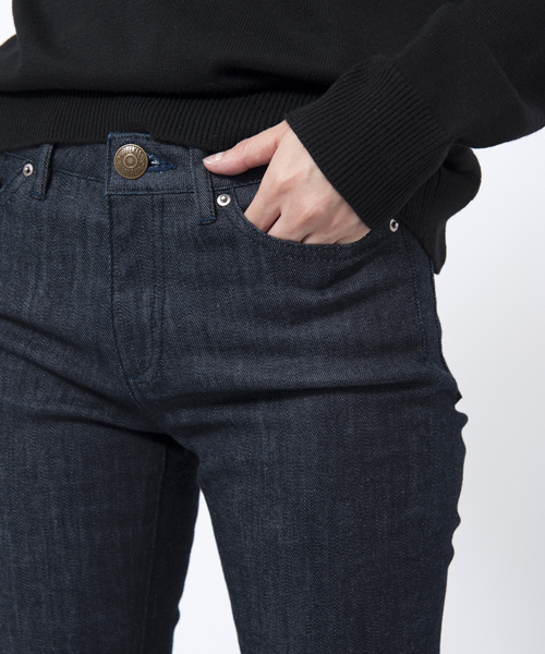 MILKFED.(ミルクフェド)の「DENIM SKINNY PANTS(その他パンツ・レディース・インディゴブルー・SMALL/MEDIUM/X-SMALL)」の5枚目の写真