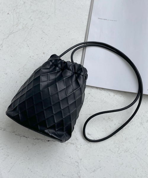 ROPE' PICNIC（ロペピクニック）の「スクエアエンボスドロストリングショルダーバッグ（ショルダーバッグ・レディース・シルバー/ピンク/ブラック/キナリ・FREE）」の3枚目の写真