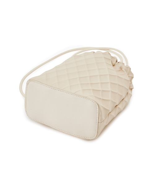 ROPE' PICNIC（ロペピクニック）の「スクエアエンボスドロストリングショルダーバッグ（ショルダーバッグ・レディース・シルバー/ピンク/ブラック/キナリ・FREE）」の12枚目の写真