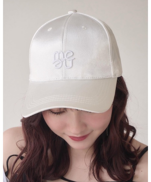 mellowneon（メロウネオン）の「刺繍サテンキャップ（キャップ・レディース・ブラック/グレー/ピンク/ホワイト・FREE）」の2枚目の写真