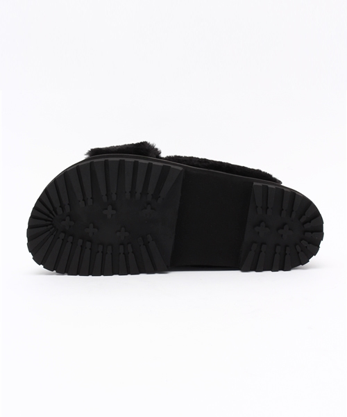 WEGO（ウィゴー）の「WEGO/ ファースポーツサンダル（サンダル・レディース・ベージュ/ブラック・MEDIUM/LARGE）」の4枚目の写真