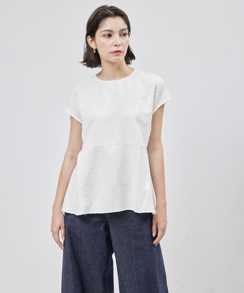 ROPE'（ロペ）の「ジャカードシームペプラムブラウス（シャツ/ブラウス・レディース・オフホワイト/ネイビー・FREE）」の5枚目の写真