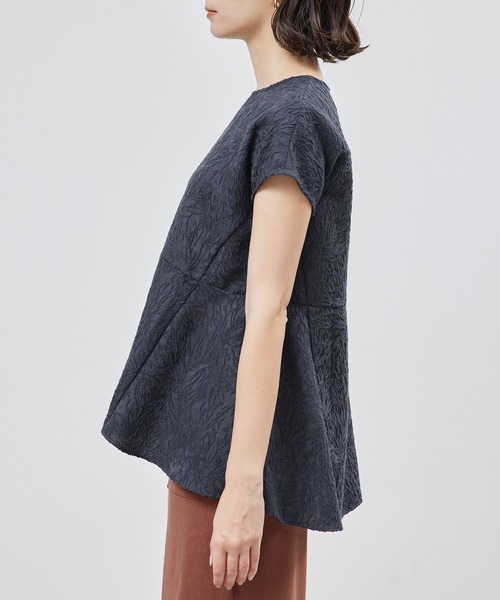 ROPE'（ロペ）の「ジャカードシームペプラムブラウス（シャツ/ブラウス・レディース・オフホワイト/ネイビー・FREE）」の10枚目の写真