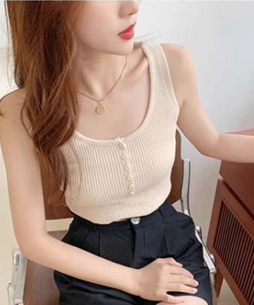 MILAE（ミレ）の「フロントボタンリブ編みニットタンクトップ（タンクトップ・レディース・ブラック/ベージュ/アイボリー/ミント/ホワイト・FREE）」の11枚目の写真