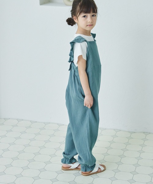 pairmanon(ペアマノン)の「ダブルガーゼ バッククロス フリルサロペット(サロペット/オーバーオール・キッズ・テラコッタ/オリーブ/ブルー系その他/ライトパープル・120/100/130/110/140/150/90)」の2枚目の写真