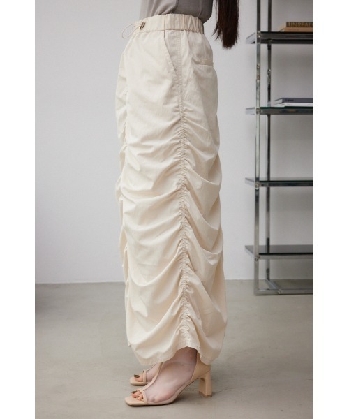 AZUL by moussy（アズールバイマウジー）の「カーゴロングスカート（スカート・レディース・ブラウン/オフホワイト/ブラック・SMALL/MEDIUM）」の7枚目の写真