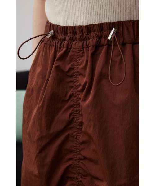AZUL by moussy(アズールバイマウジー)の「カーゴロングスカート(スカート・レディース・ブラウン/オフホワイト/ブラック・SMALL/MEDIUM)」の19枚目の写真