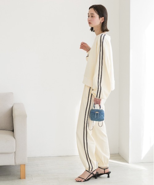 ad thie（アドティエ）の「ピンタック サイドラインジョガーパンツ（スウェットパンツ・レディース・アイボリー/オートミール/チャコール・FREE）」の20枚目の写真