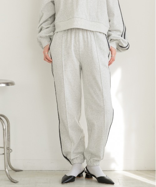 ad thie（アドティエ）の「ピンタック サイドラインジョガーパンツ（スウェットパンツ・レディース・アイボリー/オートミール/チャコール・FREE）」の16枚目の写真