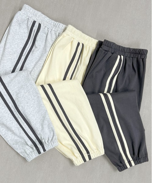 ad thie（アドティエ）の「ピンタック サイドラインジョガーパンツ（スウェットパンツ・レディース・アイボリー/オートミール/チャコール・FREE）」の9枚目の写真