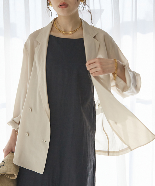 Rouge vif Anna(ルージュヴィフアンナ)の「エアリーシャツジャケット(テーラードジャケット・レディース・ブラウン/ブラック/アイボリー・フリー)」の2枚目の写真