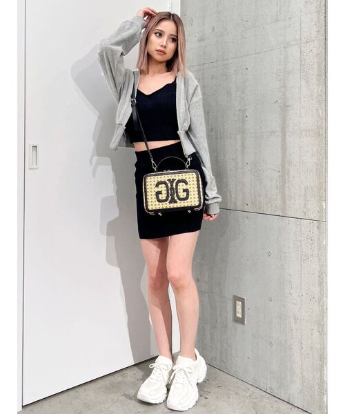 GYDA（ジェイダ）の「パイルショートZIP UPカーディガン（カーディガン/ボレロ・レディース・グレー/オフホワイト/ブラック・FREE）」の7枚目の写真