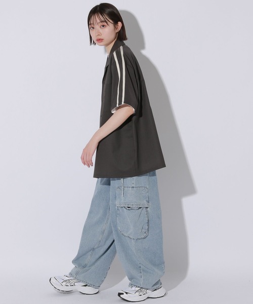 Anui(アニュイ)の「【UNISEX/2サイズ展開】カーゴイージーデニム(デニムパンツ・レディース・ライトブルー/ライトブラック・MEDIUM/SMALL)」の7枚目の写真