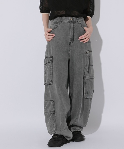 Anui(アニュイ)の「【UNISEX/2サイズ展開】カーゴイージーデニム(デニムパンツ・レディース・ライトブルー/ライトブラック・MEDIUM/SMALL)」の15枚目の写真