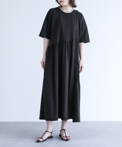 機能素材】『アシンメトリー切り替えワンピース』（ワンピース）｜n 