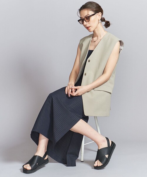 BEAUTY&YOUTH UNITED ARROWS（ビューティーアンドユースユナイテッドアローズ）の「ウェリントン サングラス（サングラス・レディース・ベージュ/ダークグレー・FREE）」の4枚目の写真