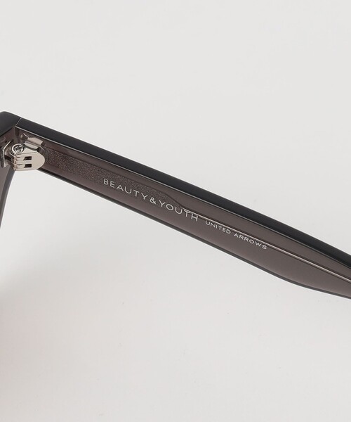 BEAUTY&YOUTH UNITED ARROWS（ビューティーアンドユースユナイテッドアローズ）の「ウェリントン サングラス（サングラス・レディース・ベージュ/ダークグレー・FREE）」の9枚目の写真