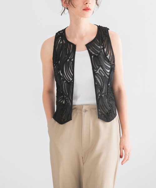 URBAN RESEARCH（アーバンリサーチ）の「レースジレ（シャツ/ブラウス・レディース・オフホワイト/ブラック・FREE）」の10枚目の写真