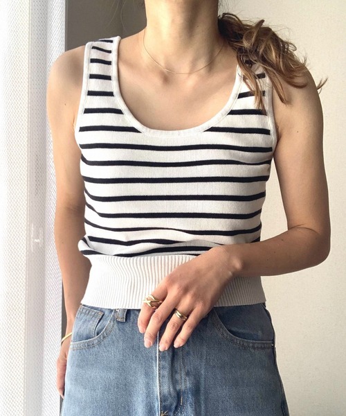 Q(キュー)の「ノースリニット(タンクトップ・レディース・アイボリー/ブラック/ホワイト系その他・MEDIUM)」の1枚目の写真