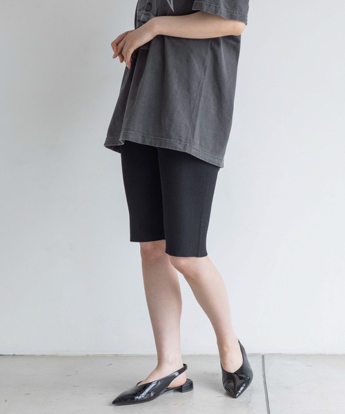 yuw（ユウ）の「ニットハーフパンツ　128105（その他パンツ・レディース・ブラック/グレー・FREE）」の7枚目の写真