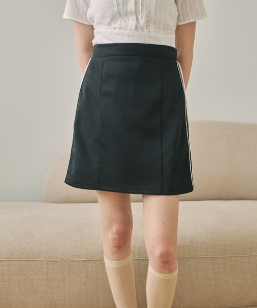idem（イデム）の「lace line mini skirt/サイドラインミニスカート（スカート・レディース・ブラック・FREE）」の8枚目の写真
